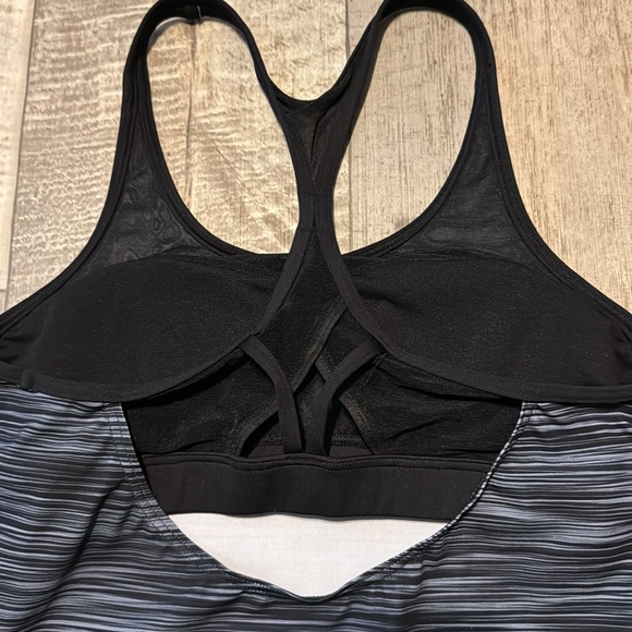 TYR Racerback‎ Tankini- size M(?) - Picture 4 of 5